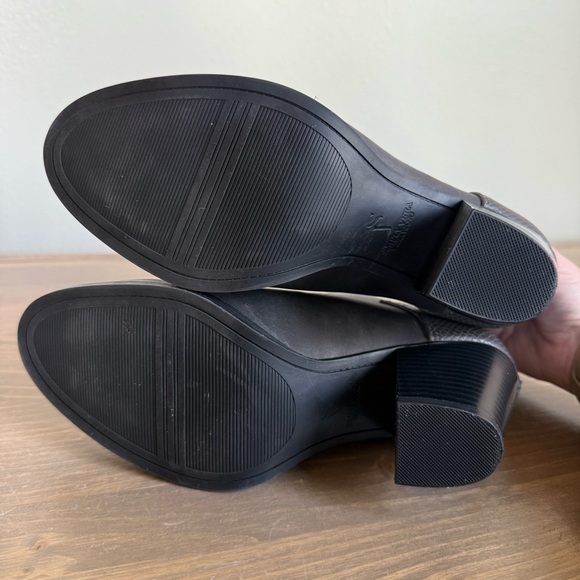 Simply Vera Vera Wang Womens 8 Dark Grey Heel Ankle Booties Shoes Zipper - Picture 10 of 11